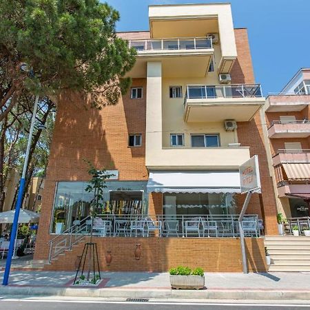Intea Hotel Golem  Εξωτερικό φωτογραφία